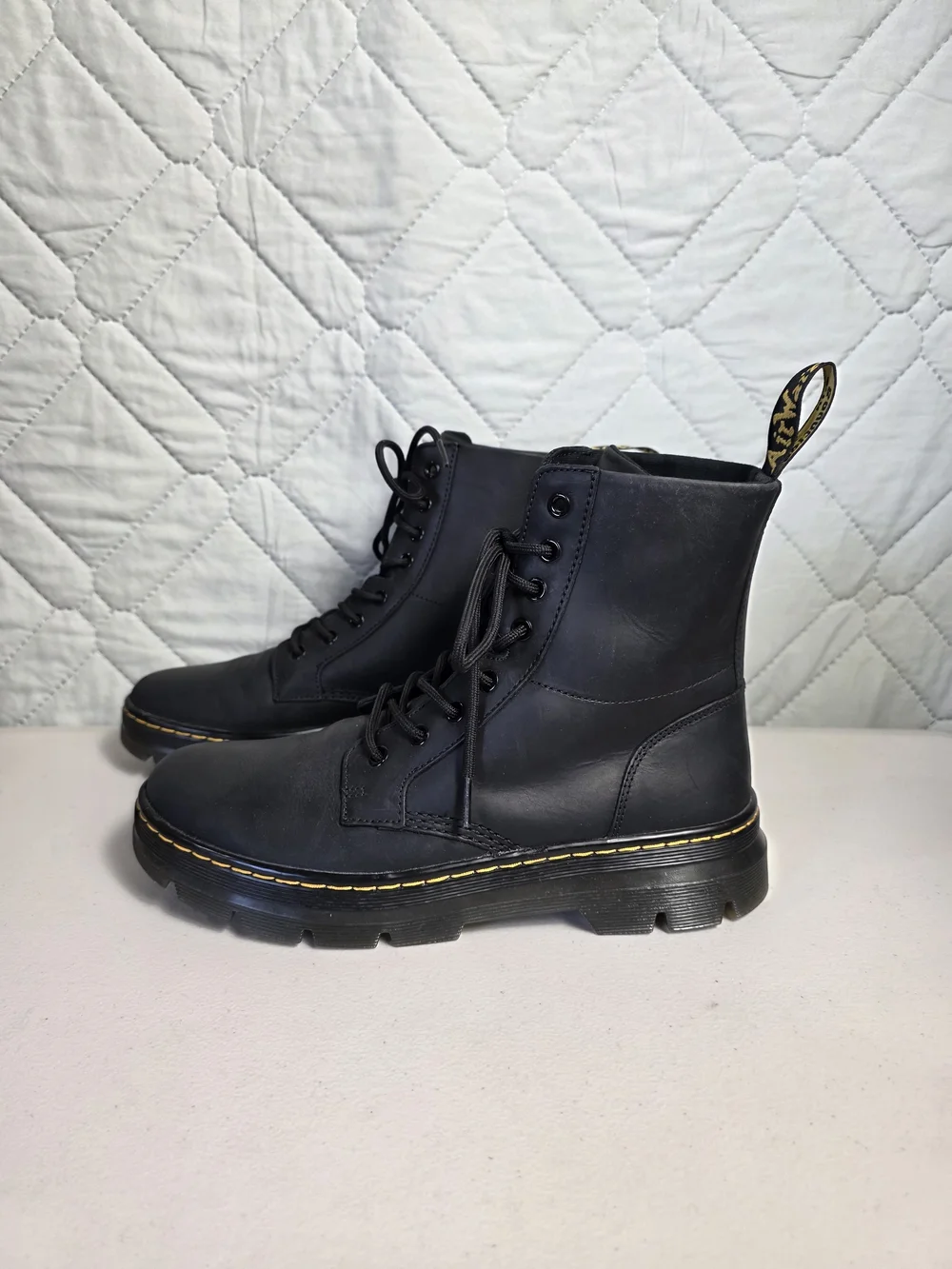 Dr. Martens Men’s Black Leather Combat Ankle Boots Lace-Up Round Toe AW004 Sz 10